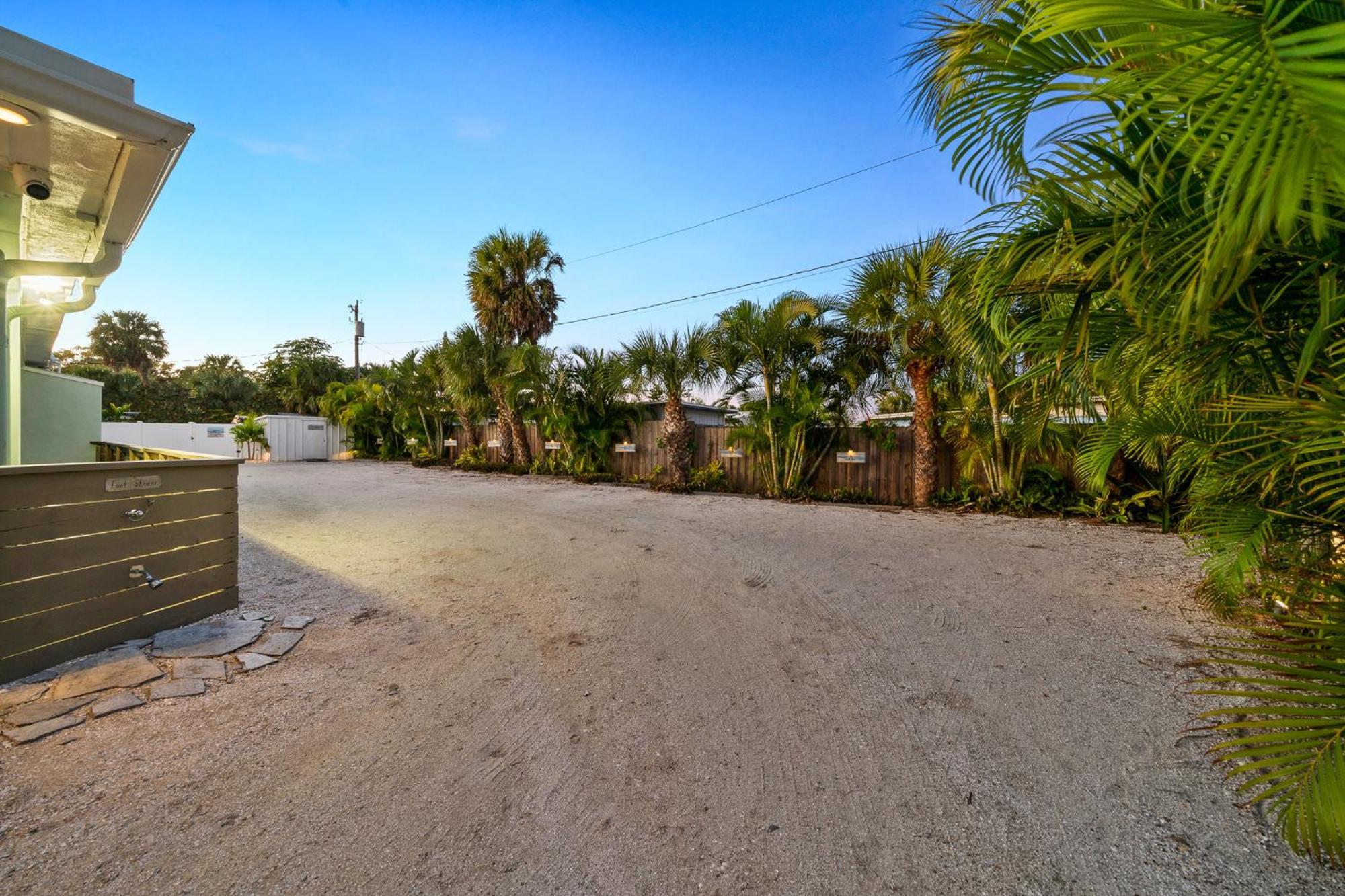 Boutique Vacation Rental Complex At Beach Cocoa Beach Exterior foto