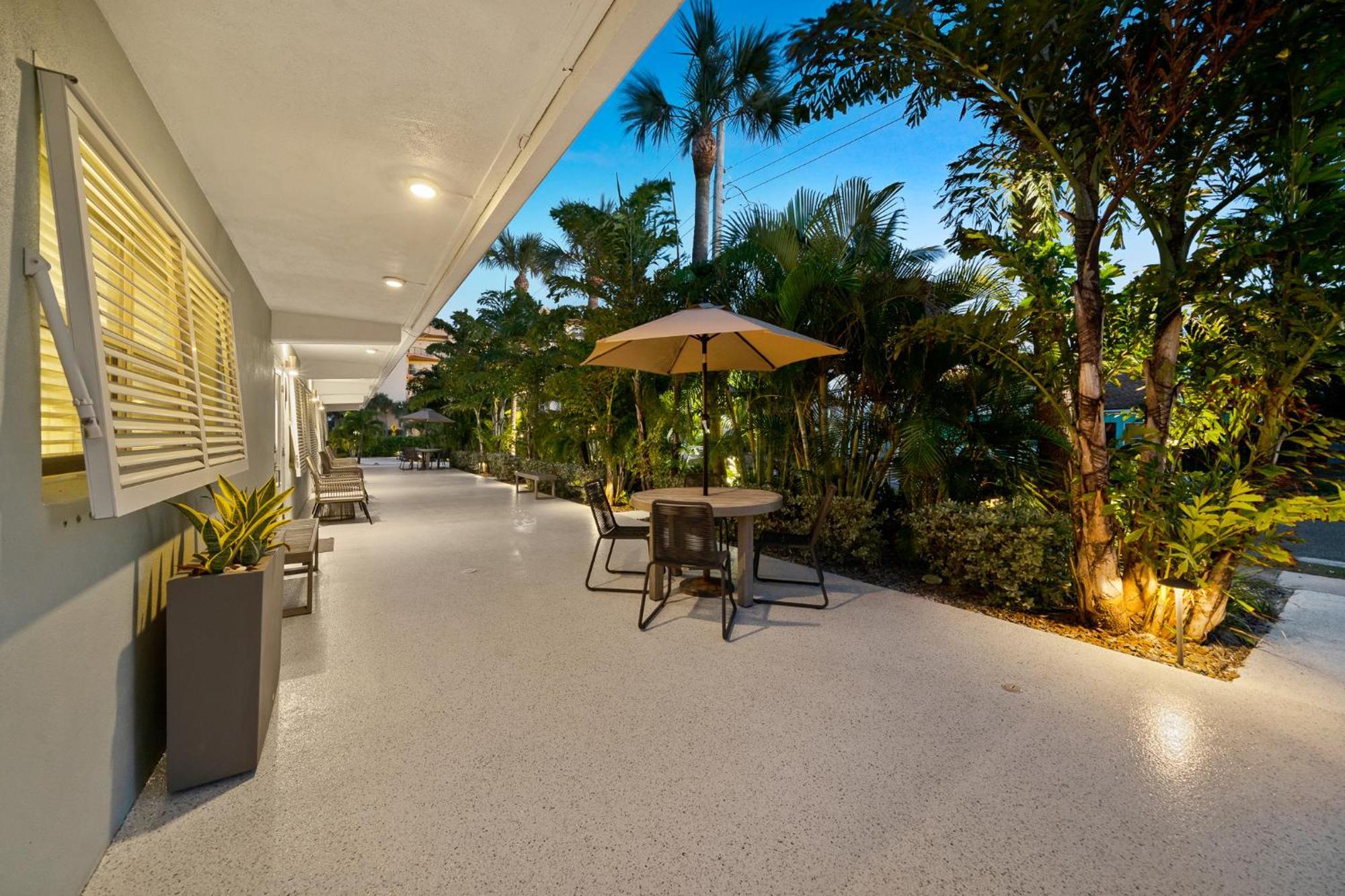 Boutique Vacation Rental Complex At Beach Cocoa Beach Exterior foto
